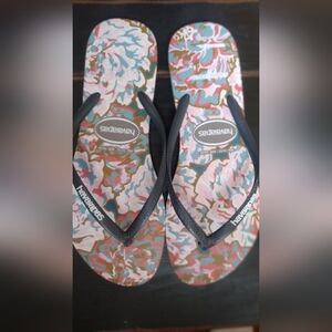 Havaianas Pink and Blue Sandals Stylish Comfort